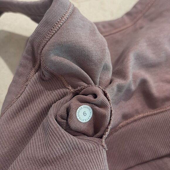 Lululemon Ebb to street tank ll SZ 6
Figue. Four way stretch.
Yoga
Athletic wear - Picture 14 of 16